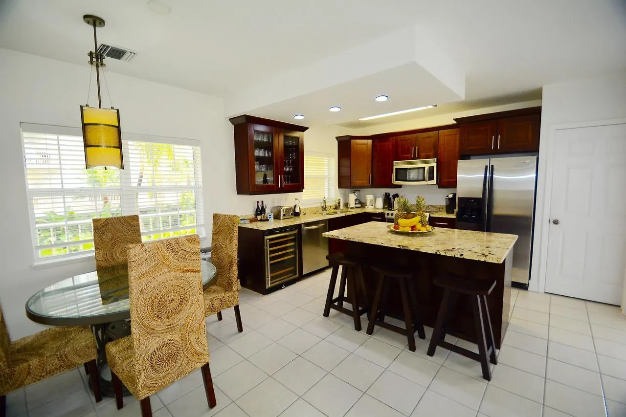 Appartement Regal Beach Club Dog City Îles Caïmans