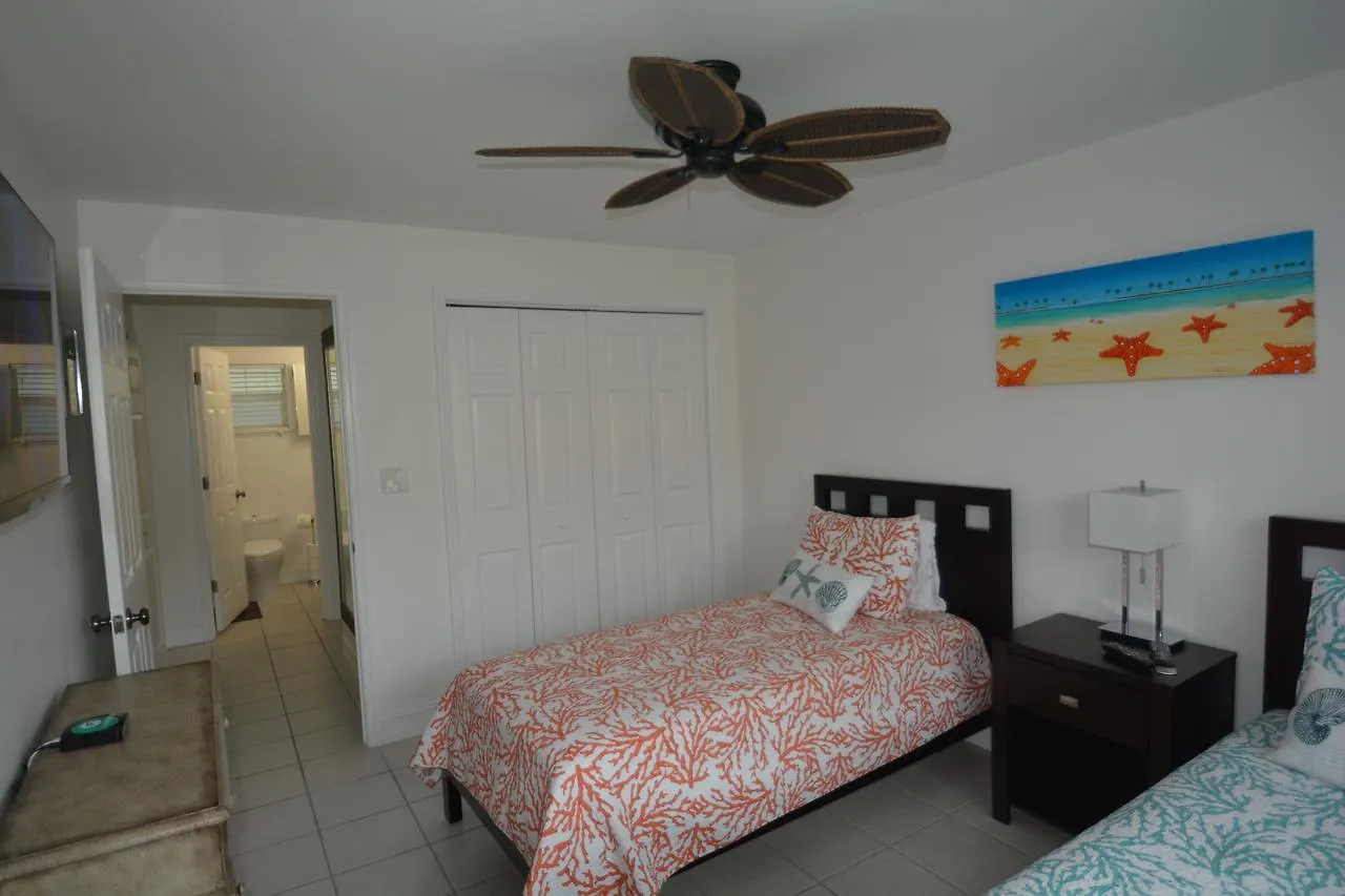 Appartement Regal Beach Club Dog City Îles Caïmans